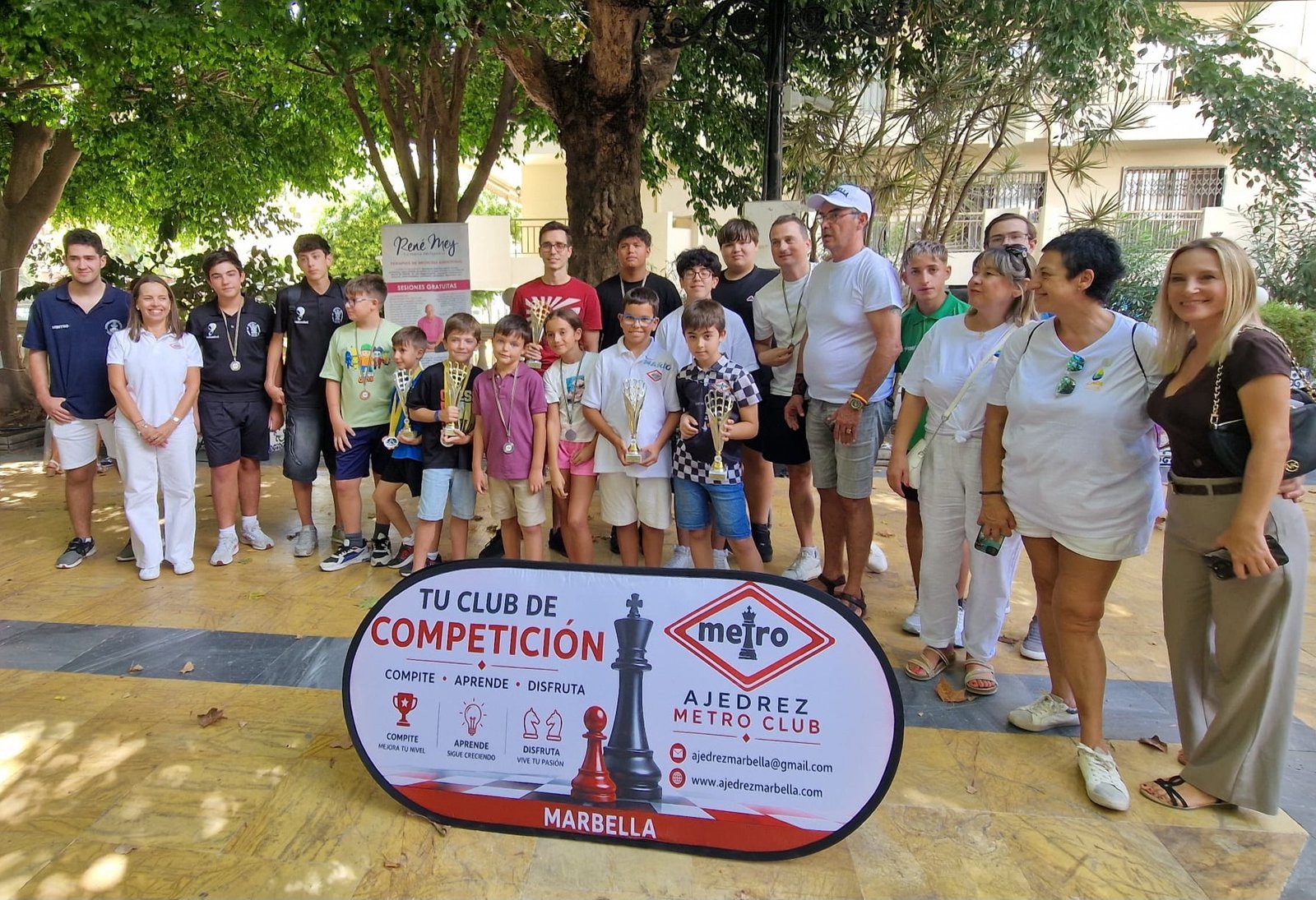 Participantes y premiados del Torneo de Ajedrez World Wellness Weekend 2026
