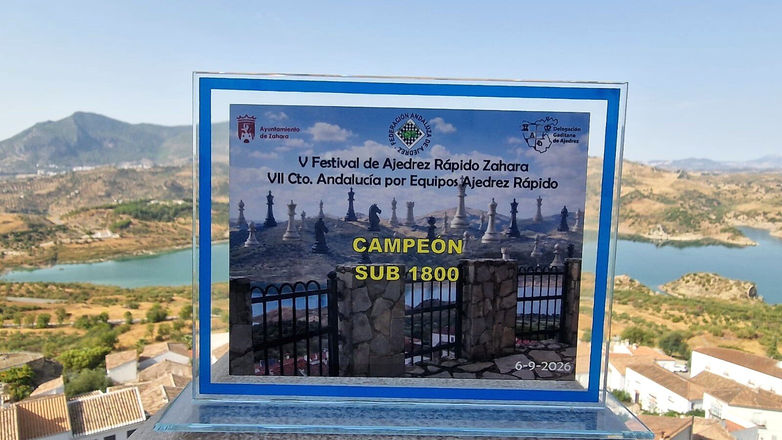 Trofeo de campeón de Andalucía de Ajedrez Rápido por Equipos Sub-1800 conseguido por el Ajedrez Metro Club