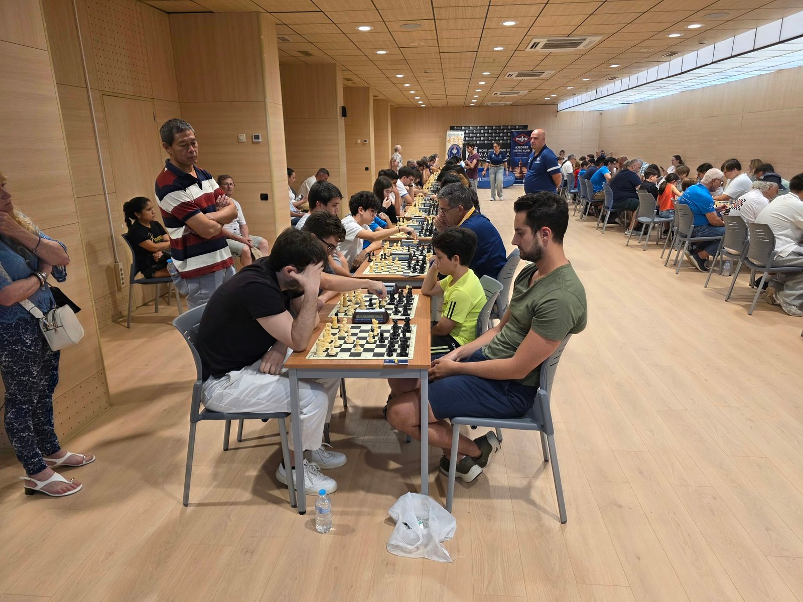 Ambiente en la sala de juego del XXII Torneo de Ajedrez Ciudad de Marbella